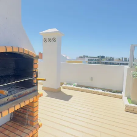 Apartman Sweet Panorama T3 *